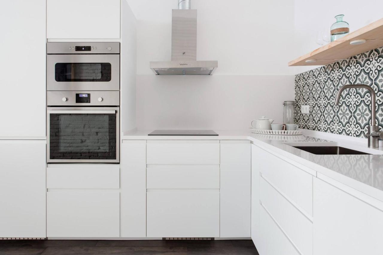 Stylish Apartment With Terrace For Couple Or Family バルセロナ エクステリア 写真
