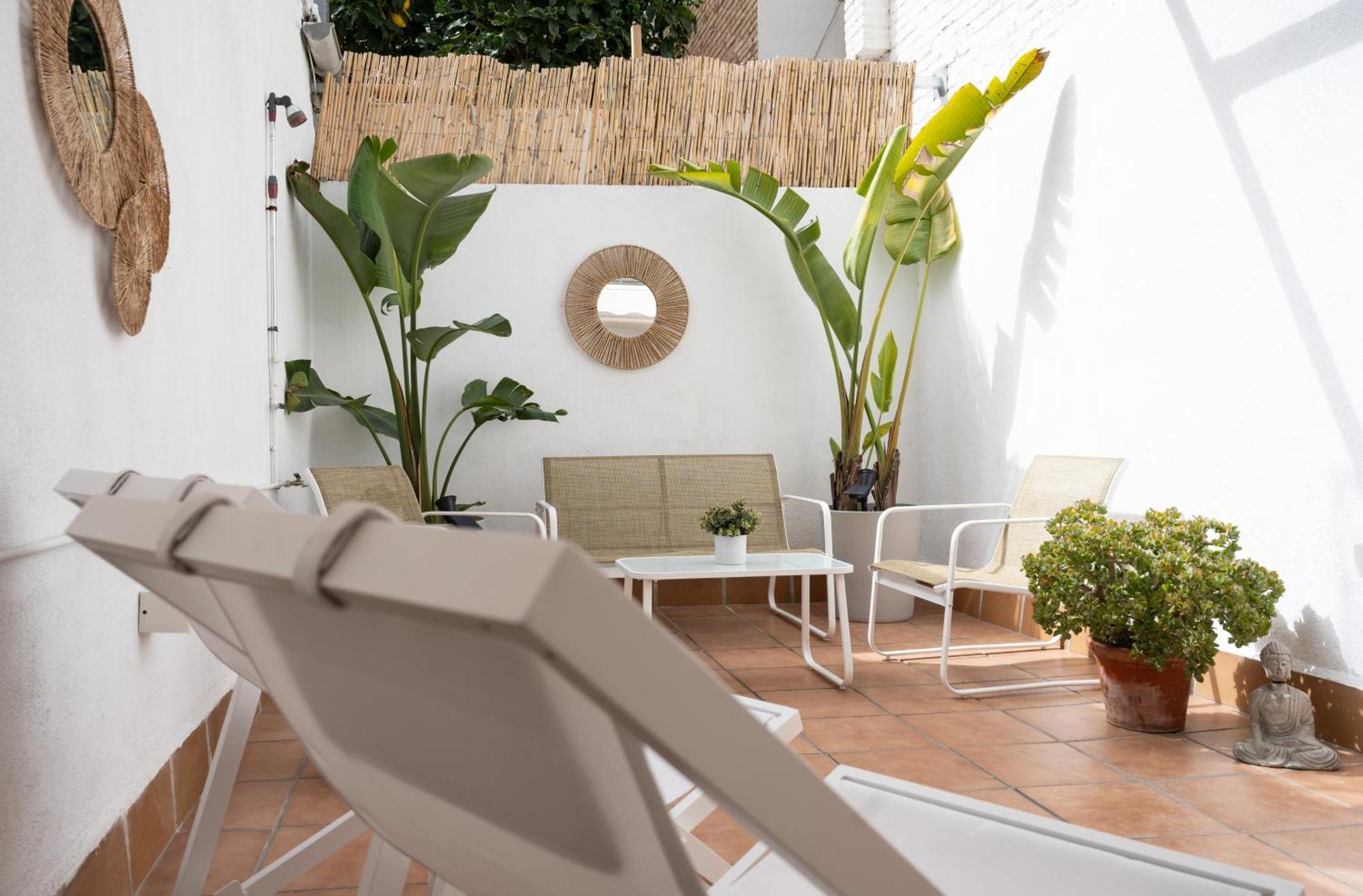 Stylish Apartment With Terrace For Couple Or Family バルセロナ エクステリア 写真