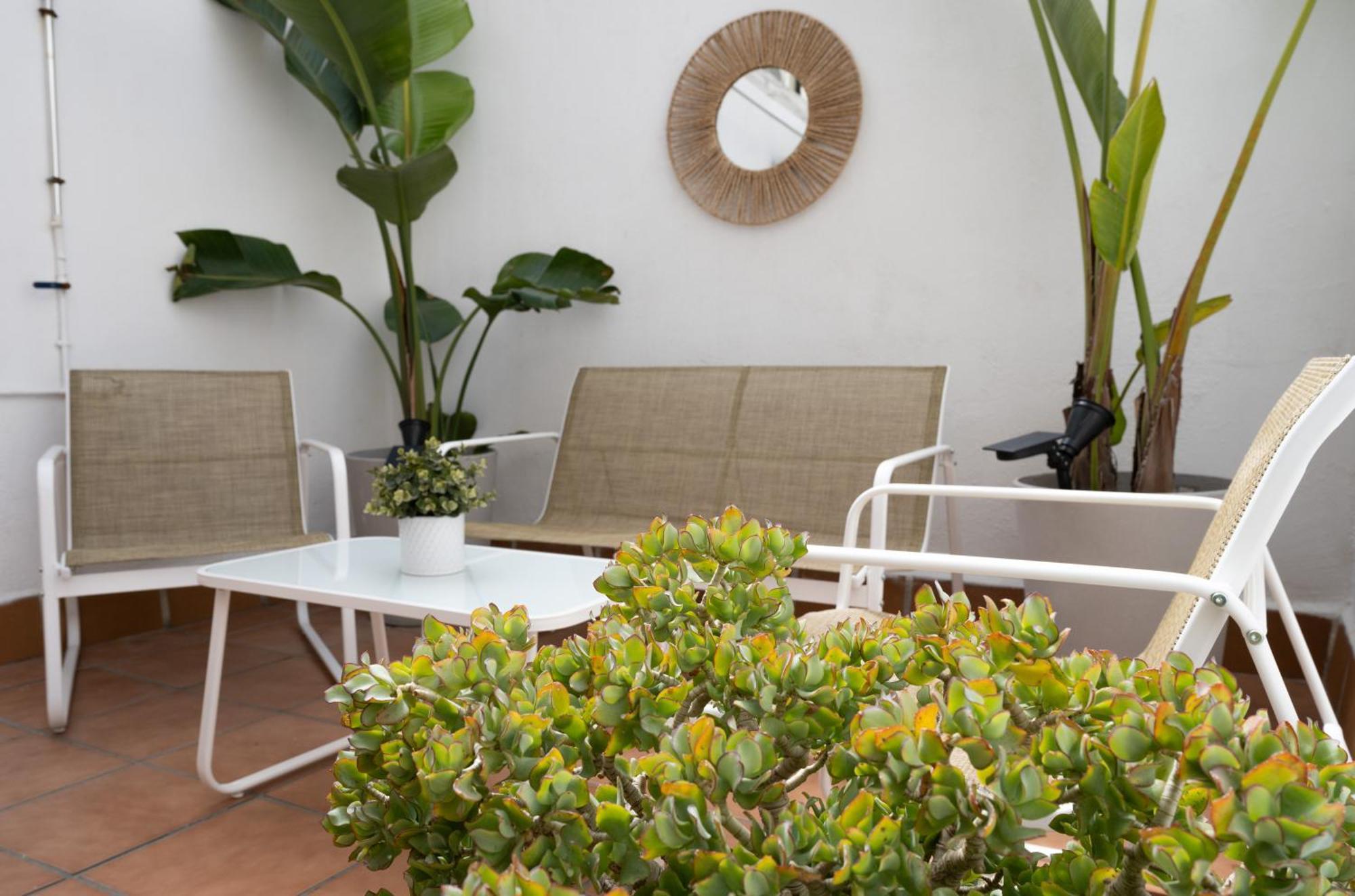 Stylish Apartment With Terrace For Couple Or Family バルセロナ エクステリア 写真